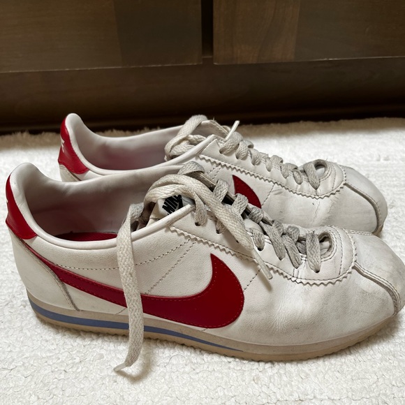 Nike Cortez - Picture 1 of 5